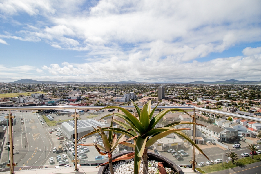 4 Bedroom Property for Sale in Table View Western Cape